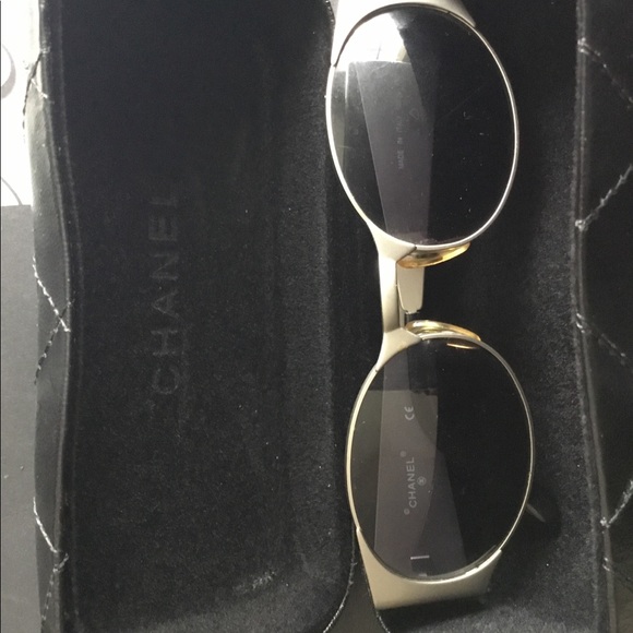 Rare vintage Chanel sunglasses - Picture 5 of 6